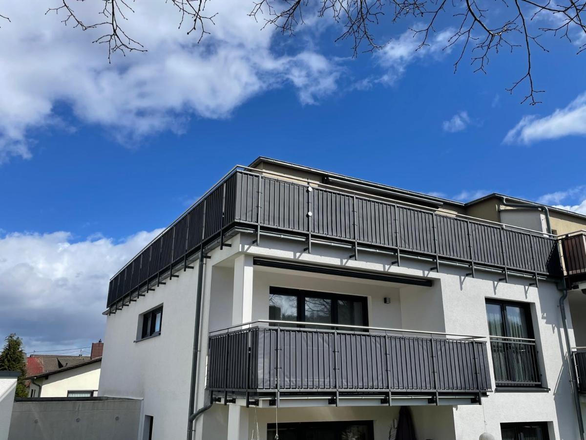 Exklusive Wohnung Zentral Mit Grossem Balkon ลอสไฮม์ ภายนอก รูปภาพ