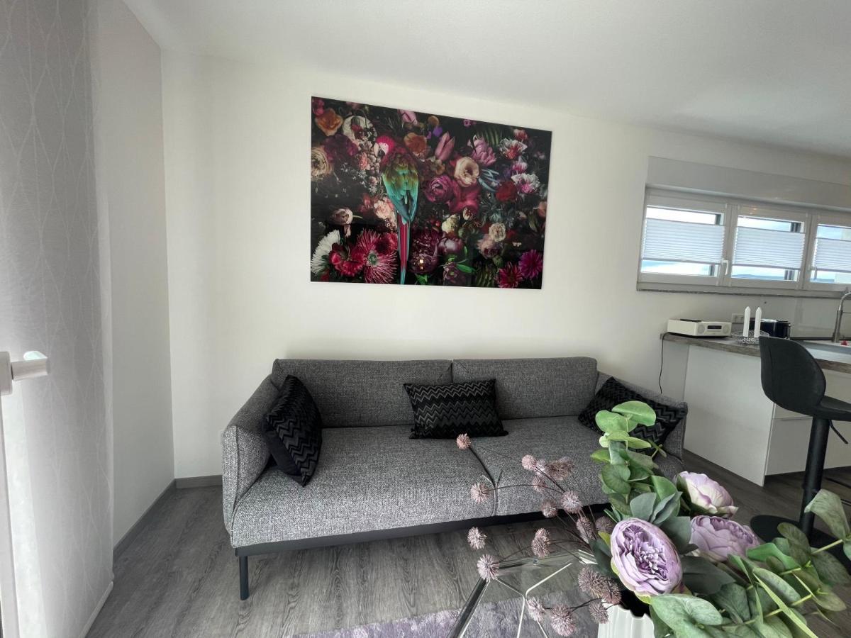 Exklusive Wohnung Zentral Mit Grossem Balkon ลอสไฮม์ ภายนอก รูปภาพ